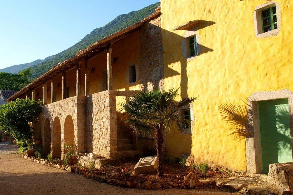 Hotel Village Balatura - Exclusive Veggie Tribalj  Экстерьер фото